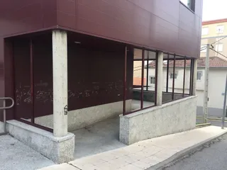 Entrada sala multiusos de la Biblioteca de Guijuelo