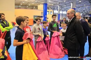 Casi cien alumnos comienzan su andadura como toreros este curso en la Escuela Taurina
