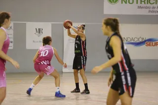Ni CB Santa Marta ni USAL Femenina logran la victoria