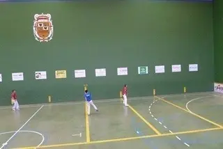 El Club Paladín de pelota no consigue asegurar la primera posición de su grupo