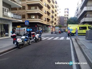 Imagen de archivo de agentes de la Policía Local y una ambulancia en Íscar Peyra, en un suceso anterior