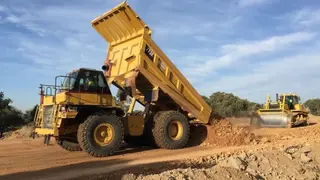 Maquinaria trabajando en la explotación de Retortillo | Europa Press