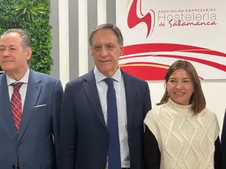 El Partido Popular se reúne con los representantes de la Asociación de Empresarios de Hostelería de Salamanca | Salamanca24horas