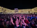 Público en el concierto de Europe en la Plaza Mayor