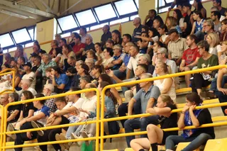 Partido de exhibición de Perfumerías Avenida ante el Club Ensino Luengo
