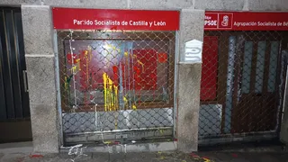Sede del PSOE Béjar ha vuelto a amanecer con pintadas; es la segunda vez en pocos días