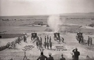 Fotografía titulada 'Batería de artillería. Almudévar (Huesca). 14 de agosto de 1936', de Ángel Cortés | EP