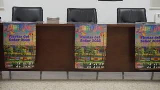 Eulalia Recio y Claudio del Río presentan el programa de fiestas del señor de Cabrerizos (2)