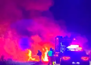 Incendio Coche Monterrubio De La Armuña. Guardia Civil De Salamanca