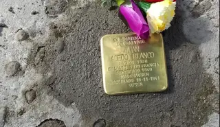 Placa de Juan Acedo en Montemayor del Río