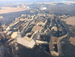 El Groo quemado tras el incendio de Cipérez 