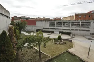 Patio renovado de la Escuela de Hostelería 