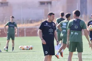 Primer entrenamiento de Mario Simón como entrenador de Unionistas