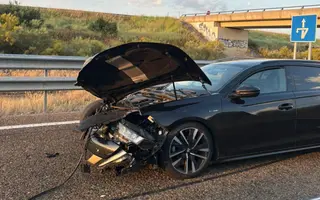 Coche accidentado en Robliza De Cojos