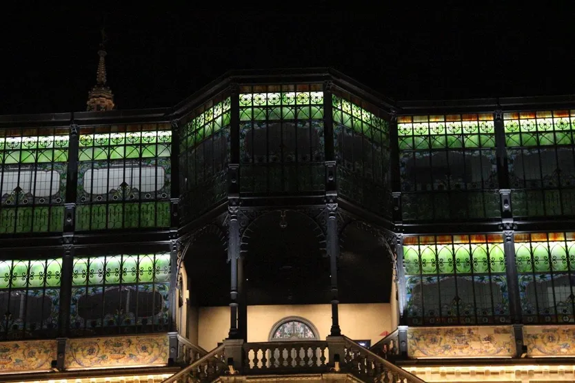 Nueva iluminación de la Casa Lis