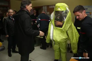 Visita al Parque de Bomberos por la práctica del Ciclo Emergencias Sanitarias y Protección Civil (1)
