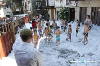 Fiesta de la espuma de Mogarraz (21)