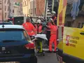 Policía Local Y Bomberos De Salamanca Atienden a Una Mujer Tras Precipitarse De Un Tercer Piso en la Chinchibarra