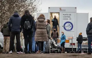 Unidad móvil de test de antígenos para diagnóstico del covid en Ciudad Rodrigo | FOTO: ICAL
