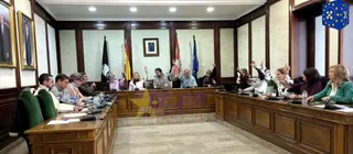 Pleno presupuestos Béjar dic 2025. Imagen Béjar en Europa