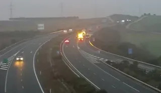 Accidente entre una furgoneta y un coche en la A-62, a la altura de Castellanos de Moriscos | Cámaras de tráfico de la DGT