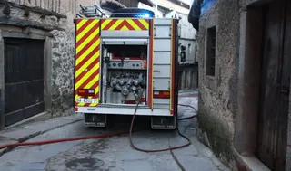 Vehículo de bomberos trabajando en La Alberca. Foto de archivo S24H