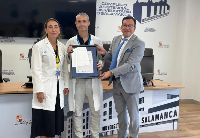 La Central de Esterilización del Hospital de Salamanca recibe la acreditación Internacional ISO 9001