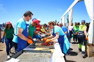 Villamayor de la Armuña vive un gran sábado con su tradicional comida popular | Mateo G.J.