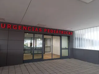 Entrada de acceso Urgencias Pediátricas
