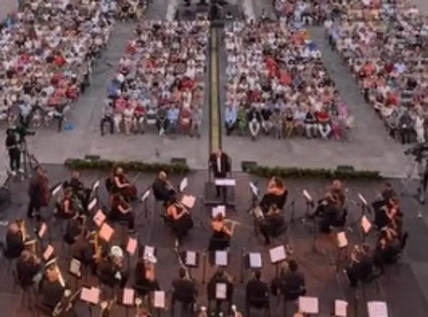 Banda Municipal De Música De Salamanca En La Plaza Mayor