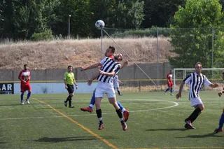 La igualdad copa la final del fútbol modesto