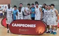 El Atlético Carbajosa celebra el título de campeón de Copa de Castilla y León