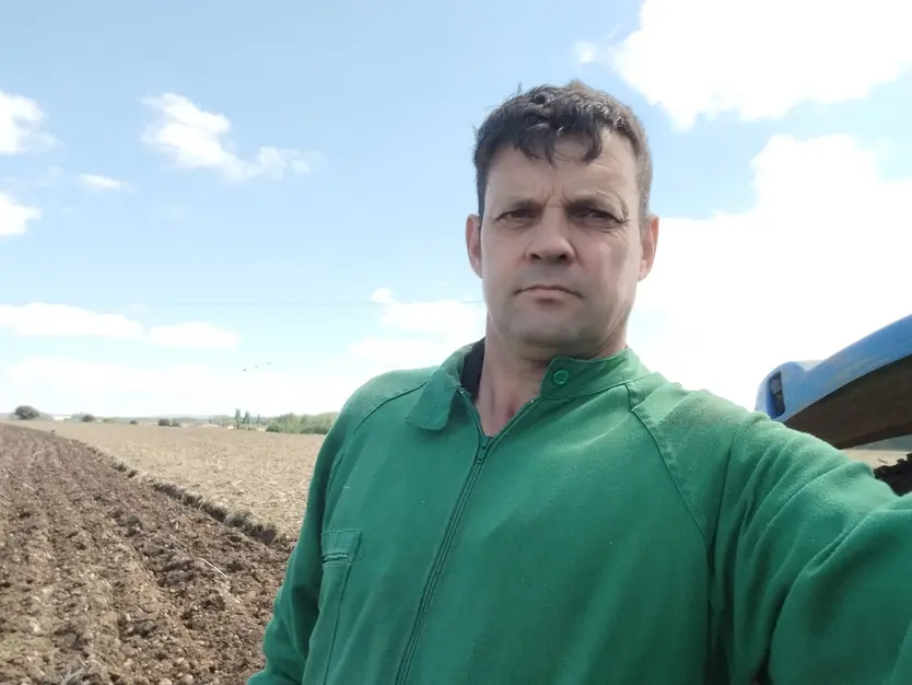 Fernando Corrionero, Agricultor Y Ganadero De La Comarca De Alba De Tormes