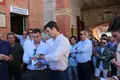 El matador de toros Ismael Martín junto a uno de sus apoderados, Nacho Matilla, durante el sorteo | Verónica Tapia