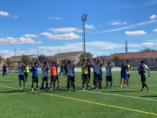 Los jugadores de Unionistas DH celebran la victoria ante Sporting Hortaleza