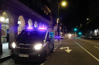 Policía Nacional en Gran Vía | Mateo G.J.