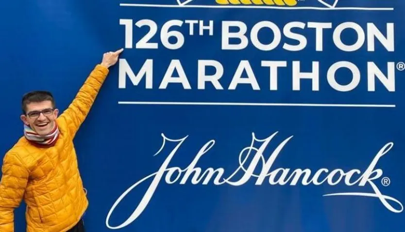 Julio César en la Maratón de Boston 2022