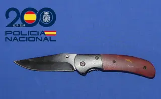Imagen de la navaja incautada por agentes de Policía Nacional
