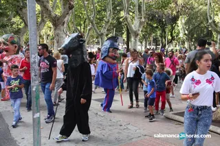 Gigantes cabezudos tono 61
