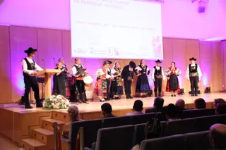 Diferentes actividades con conciertos y desfiles de trajes por el Día Internacional de las Personas Mayores