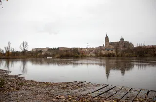 Aumento del nivel del río Tormes tras las últimas lluvias. ICAL
