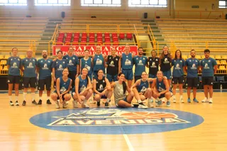 Perfumerías Avenida en el primer entrenamiento de pretemporada