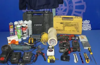 La Policía Nacional detiene a un varón en el barrio Vidal por sustraer material de construcción de un vehículo