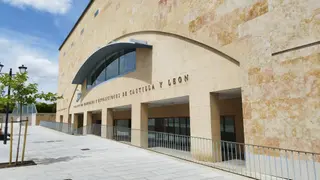Palacio de Congresos en Salamanca. Foto de archivo