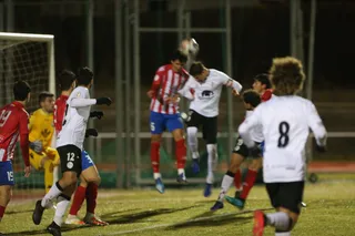 Imagen del partido entre Salamanca CF UDS B y Atlético Tordesillas.