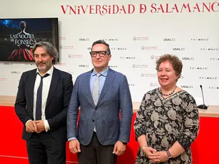 El rector de la Universidad de Salamanca en la presentación de la programación Las Noches de Fonseca en Salamanca durante el verano de 2026 | Salamanca24horas