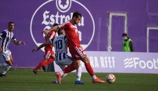 Espina, en el duelo ante el Valladolid Promesas / FOTO SALAMANCA24HORAS.COM