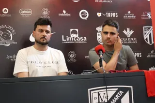 Presentación oficial de Mario Sánchez como entrenador de la Unión Deportiva Santa Marta