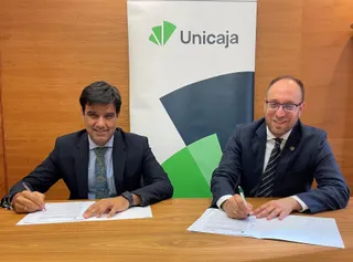 Ciudad Rodrigo y Unicaja firman un convenio para mejorar la empleabilidad de los jóvenes