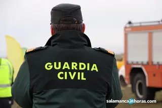agente de la guardia civil. Foto de archivo